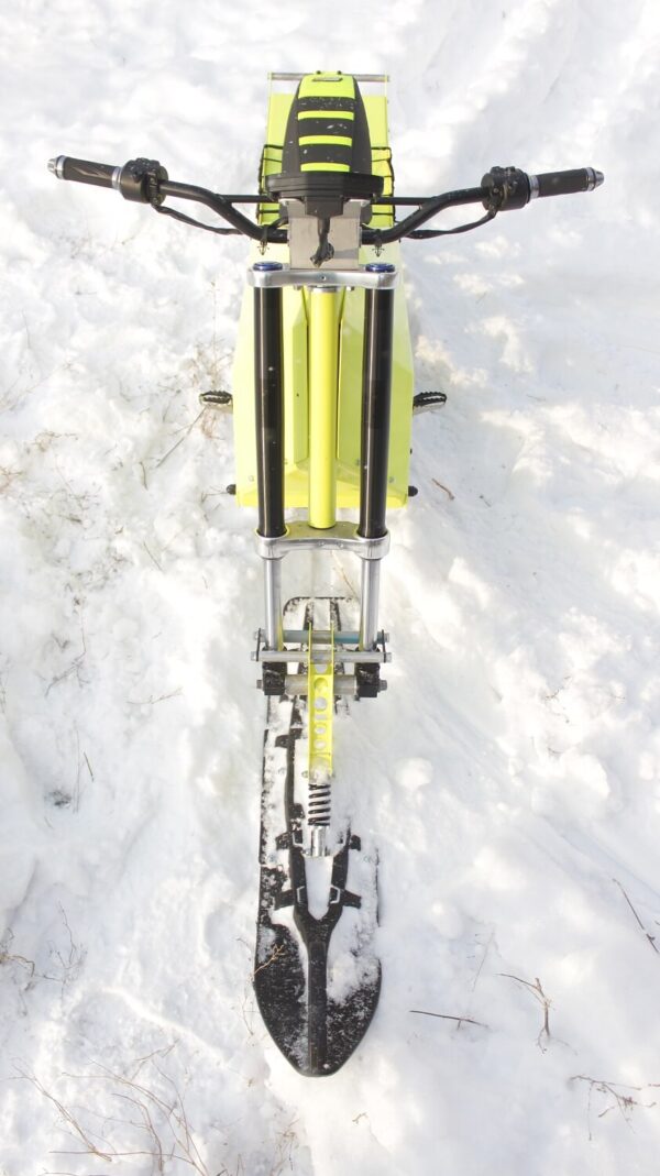 Electric snowbike_electric snowmobile_snowscooter_Sniejik_moonbikes_taiga motors_electric sled_MTT 136_6