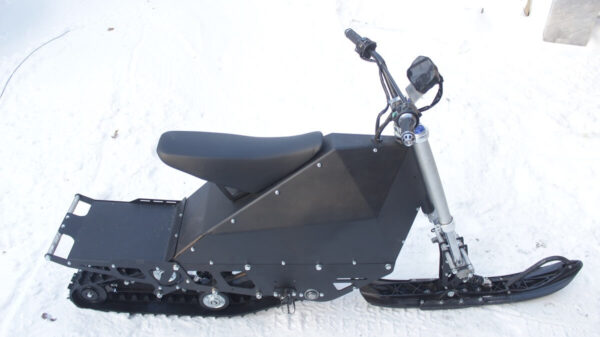 First world electric snowbike Sniejik Sport_electric snowmobile_electric snowscooter_electric sled_2