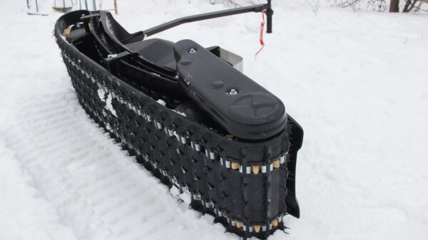 Motosnowboard_electric snowboard_moto snowboard_power snowboard_mattracks_power board_black daimond_10