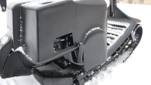 Motosnowboard_electric snowboard_moto snowboard_power snowboard_mattracks_power board_black daimond_11