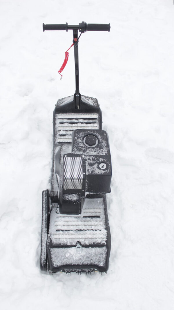 Motosnowboard_electric snowboard_moto snowboard_power snowboard_mattracks_power board_black daimond_4